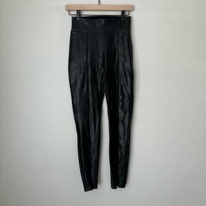 Abercrombie & Fitch Women's Black Faux Leather Pull-On Skinny Pant Zip Size XS